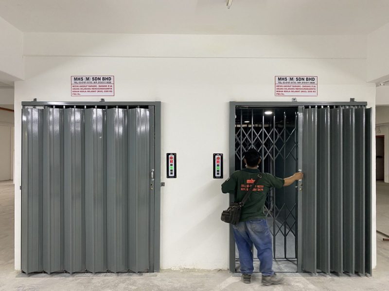 Brickwall Goodshoist type 2 (15)